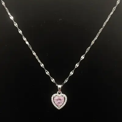 Pembe Işıltı Kalp Kolye