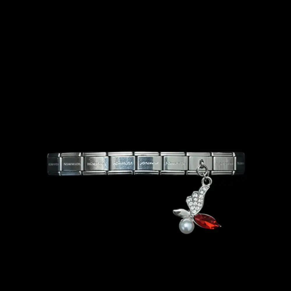 Kırmızı İnci Zarafeti Charm Bileklik